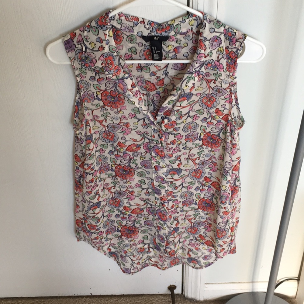 Floral h&m button up tank